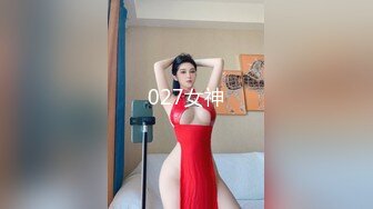 【新片速遞】 新来的童颜巨乳小美女，全程露脸大秀刺激狼友，娇小可爱迷人的大奶子，跟狼友撩骚互动跳蛋塞逼里自慰呻吟