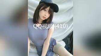 TWTP 公园女厕全景偷拍多位极品美女嘘嘘有个美女露奶头 (1)