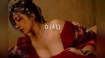 大神鸠摩智-3000约了个03年的漂亮精致小美女，身材匀称，皮肤白嫩，给她干到高潮喷水，她说这是第一次喷水